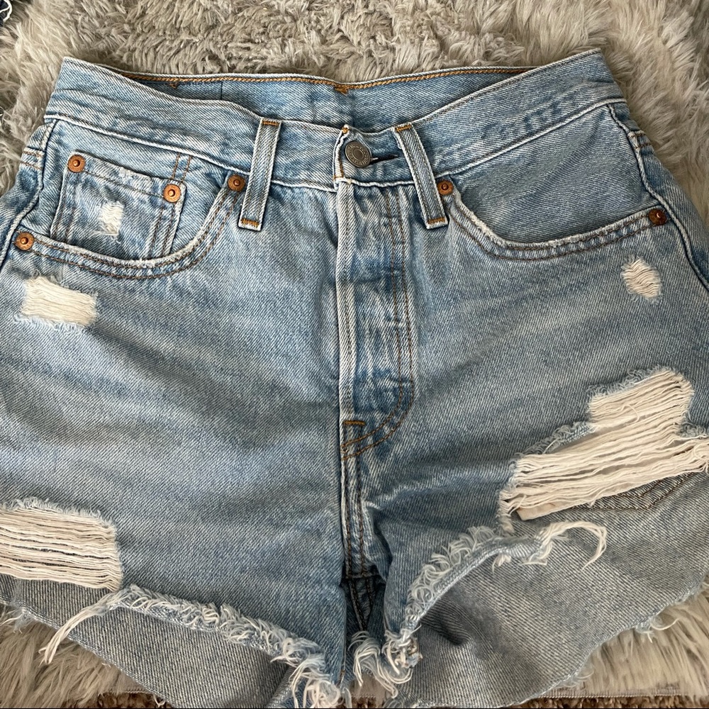 Levi’s 501 Denim Shorts Size 24